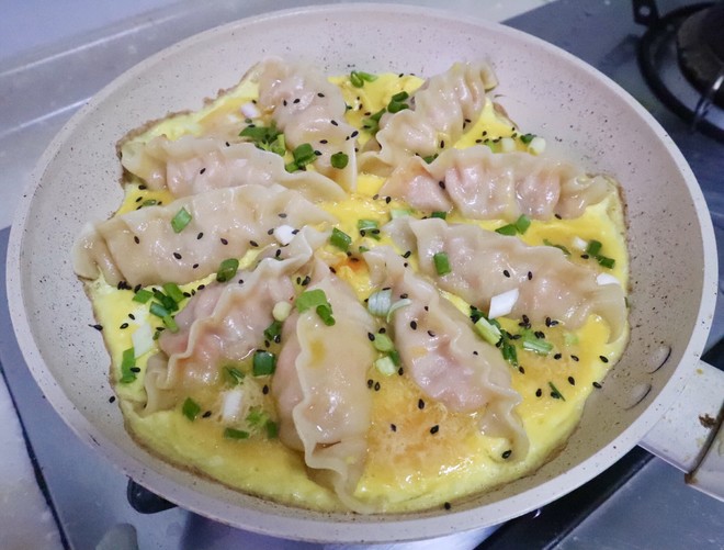 泰康人寿马鞍山中支党支部走进“花和佳苑”社区开展7·8保险公众宣传日活动