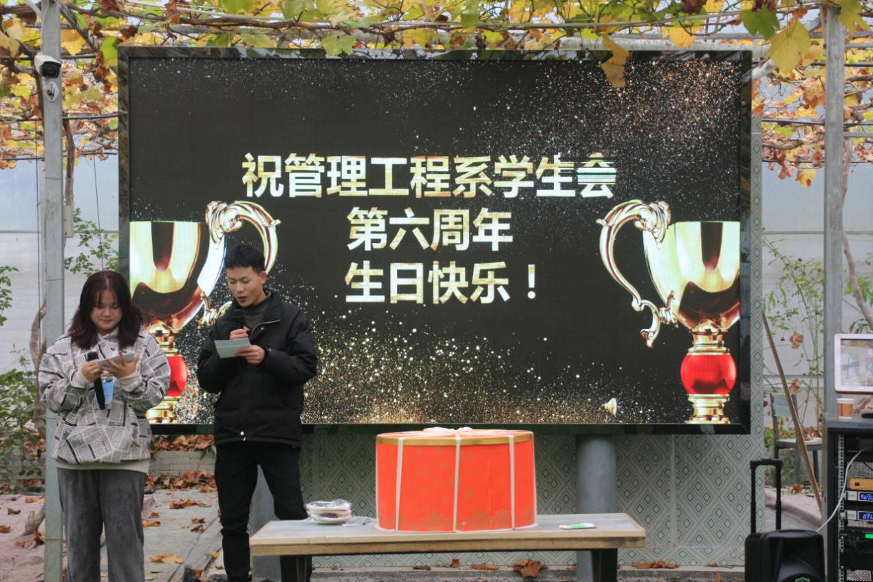 LME仓储空间紧缺！特朗普关税豁免引发铜库存变动